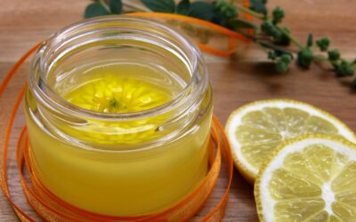 Fresh and Tangy Lemon Butter: Perfect for Breakfast or Brunch