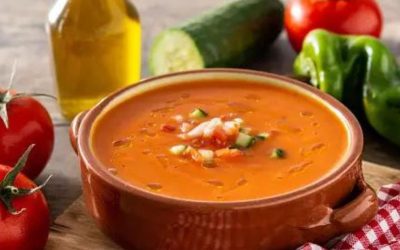 Classic Gazpacho: A Refreshing Spanish Chilled Soup Bursting with Flavor